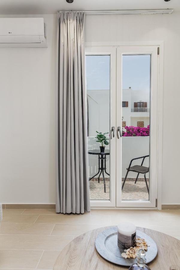 George'S Apartments Naxos City Esterno foto