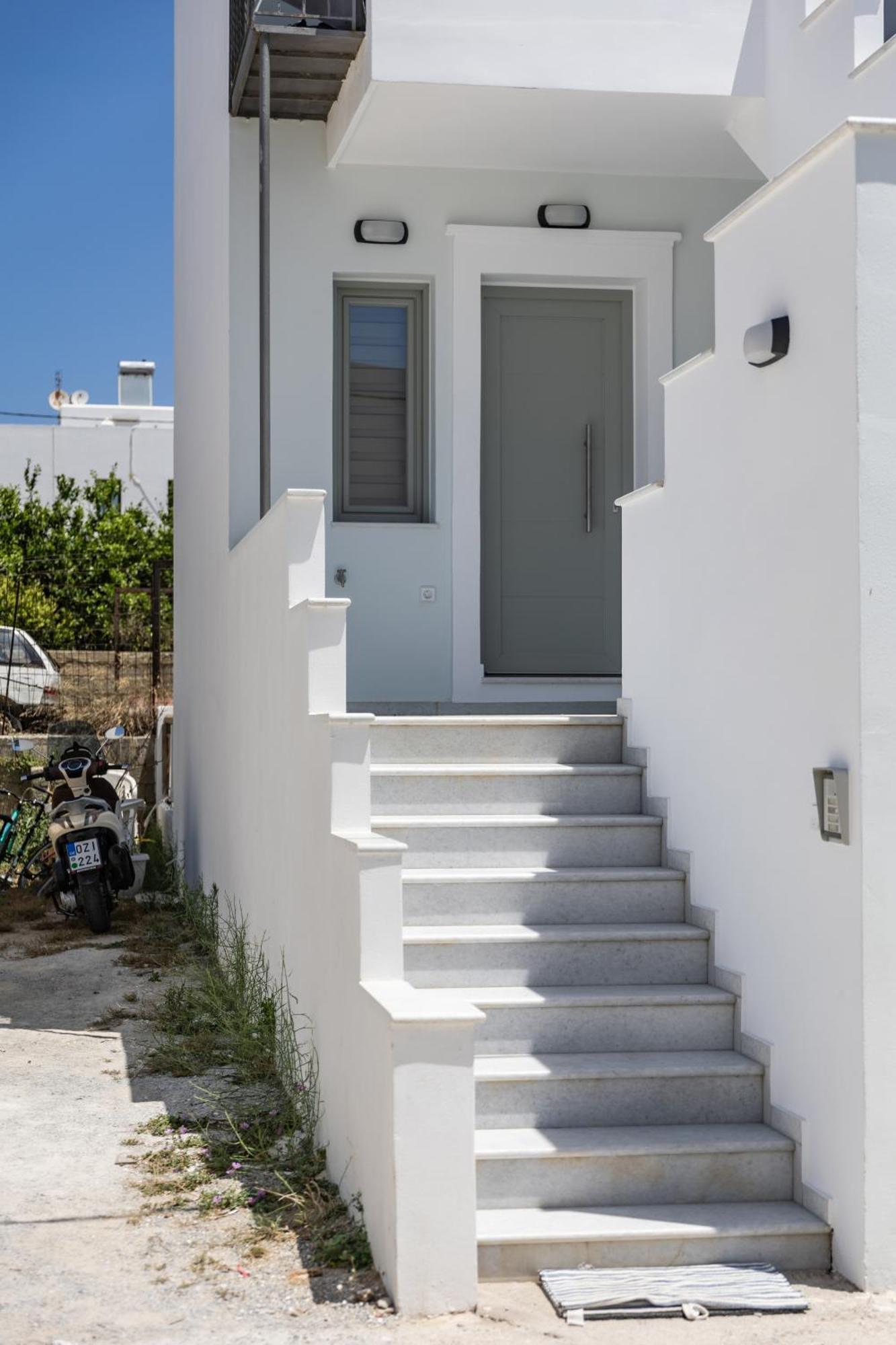 George'S Apartments Naxos City Esterno foto
